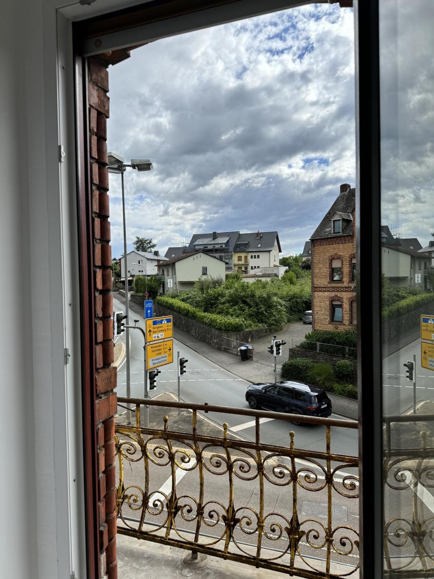 Exklusive Altbauwohnung Mit Whirlpool Und Kueche Lejlighed *
