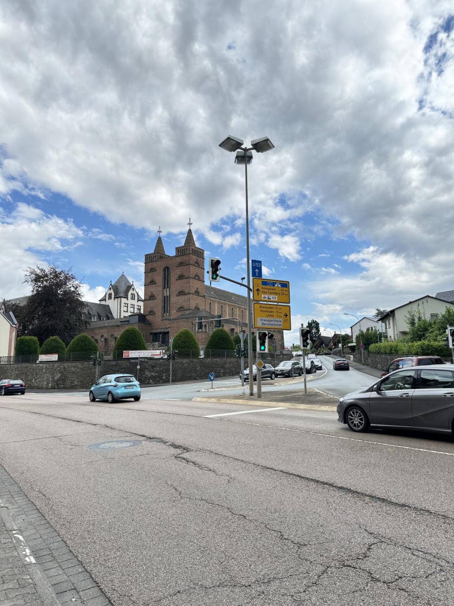 Exklusive Altbauwohnung Mit Whirlpool Und Kueche * Limburg an der Lahn