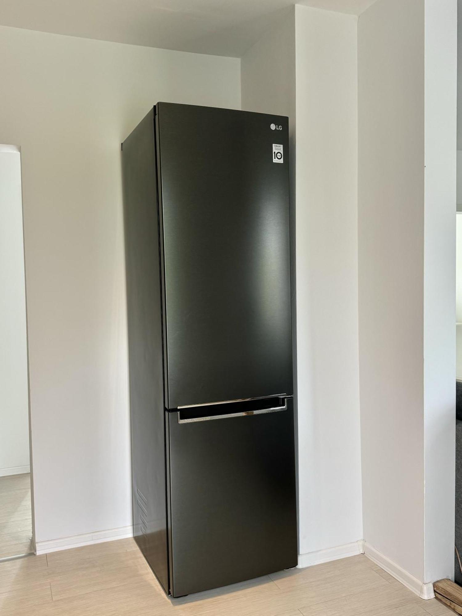 Exklusive Altbauwohnung Mit Whirlpool Und Kueche *